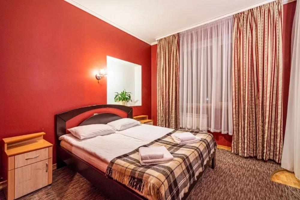 Lelech Hotel Tatariv Ngoại thất bức ảnh