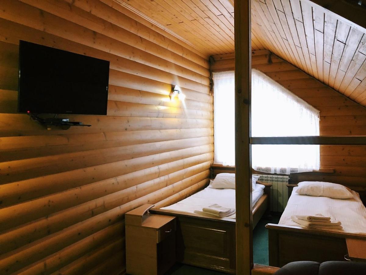 Lelech Hotel Tatariv Ngoại thất bức ảnh