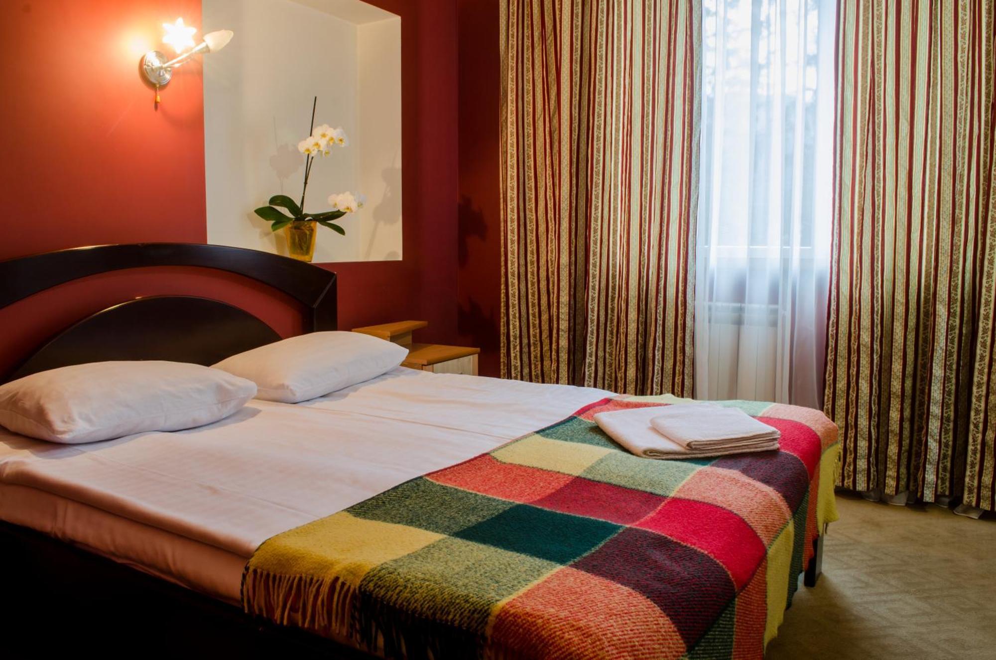 Lelech Hotel Tatariv Ngoại thất bức ảnh