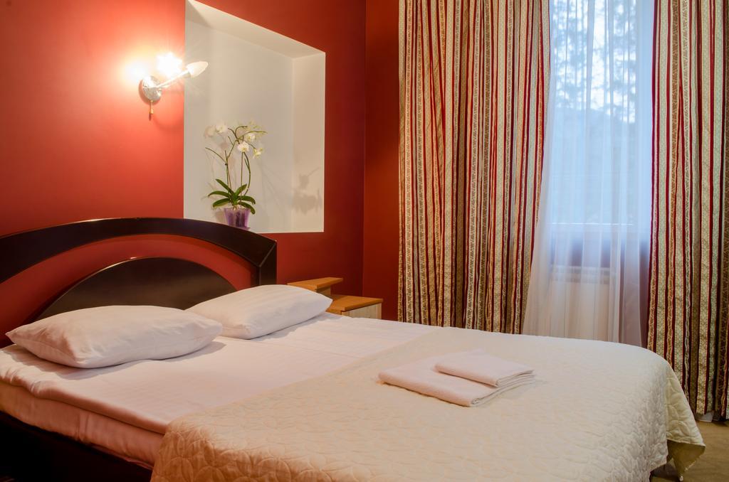 Lelech Hotel Tatariv Ngoại thất bức ảnh
